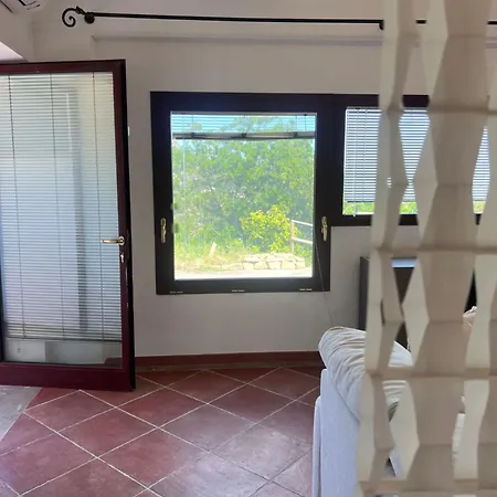 Lhs Sardinia Апартаменты *